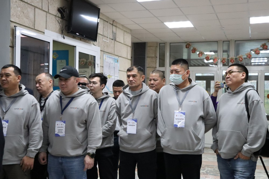 Участники программы «Герои08» и эксперты РАНХиГС оценили научно-технологический потенциал КалмГУ