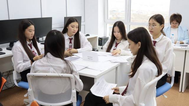 Участие кафедры химии и фармацевтической технологии ﻿в Химическом турнире