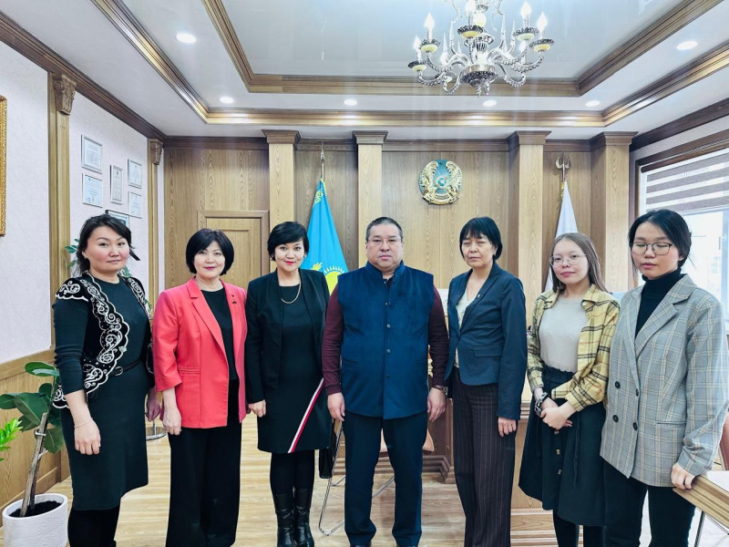 Химия и педагогика на международном форуме: представители КалмГУ на Сериковских чтениях