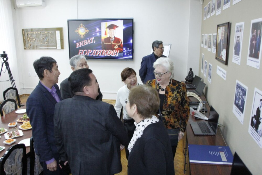 В КалмГУ открыли педагогическую мастерскую имени Г. М. Борликова