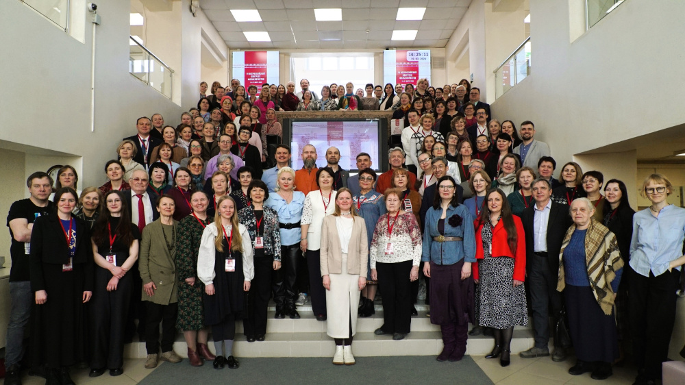 Ученый Калмыцкого университета принял участие  в VI Всероссийском конгрессе фольклористов