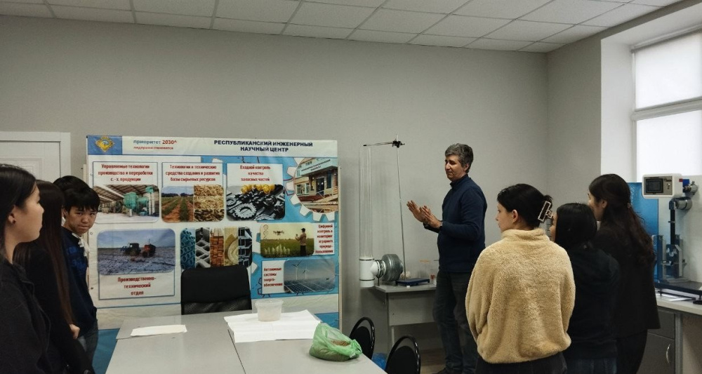 Празднование Дня Российской науки: интерактивная сессия на ИТФ «Погружайся в науку: Лаборатория одного дня»