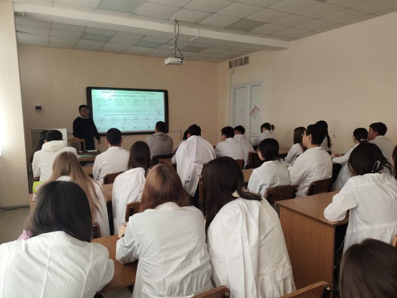 Студенты КалмГУ – участники проекта «Спасенные дикие»