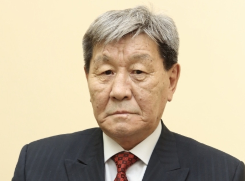 75 лет исполняется профессору, доктору сельскохозяйственных наук Оконову Мутулу Максимовичу