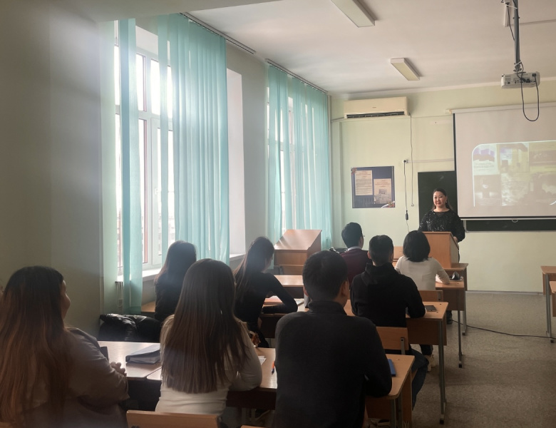 В рамках декады ко Дню российской науки на факультете управления и права провели «Воркшоп «Академическое письмо: от тезисов до статьи» в контексте противодействия терроризму