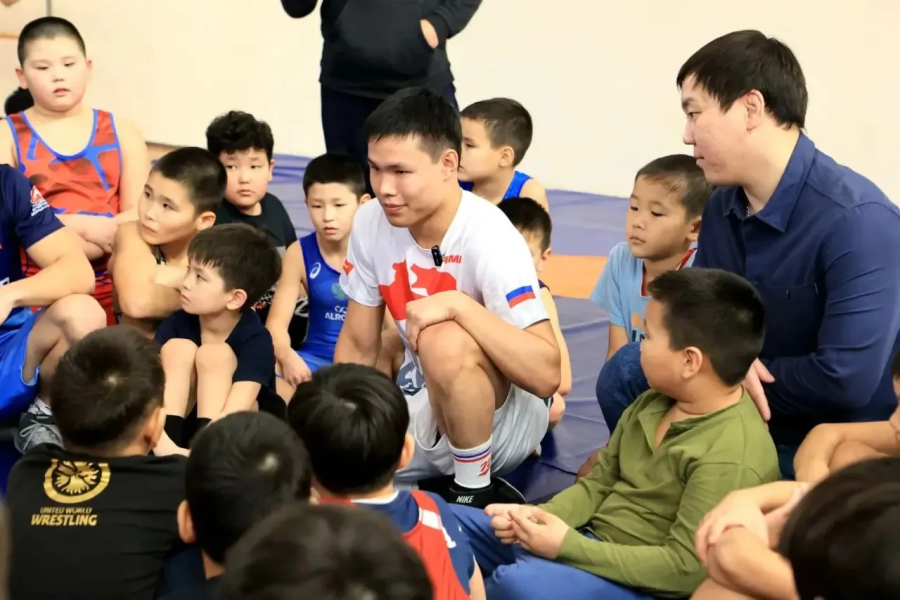 Мастер-класс от студента 1 курса Факультета педагогического образования направление «Право и физическая культура» Мингияна Горяева