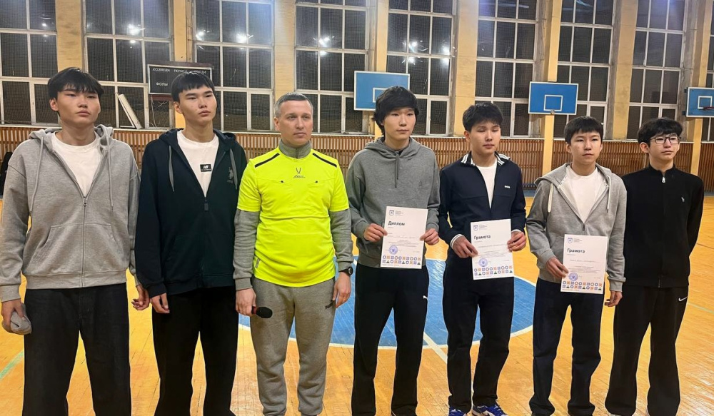 Муниципальный этап «Кубка ректора КалмГУ» по мини-футболу успешно завершен