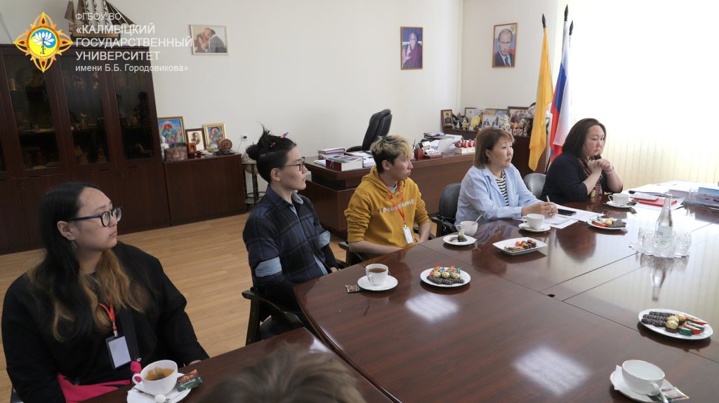 Встреча ректора КалмГУ Бадмы Салаева со студентами и преподавателями Бурятской государственной сельскохозяйственной академии